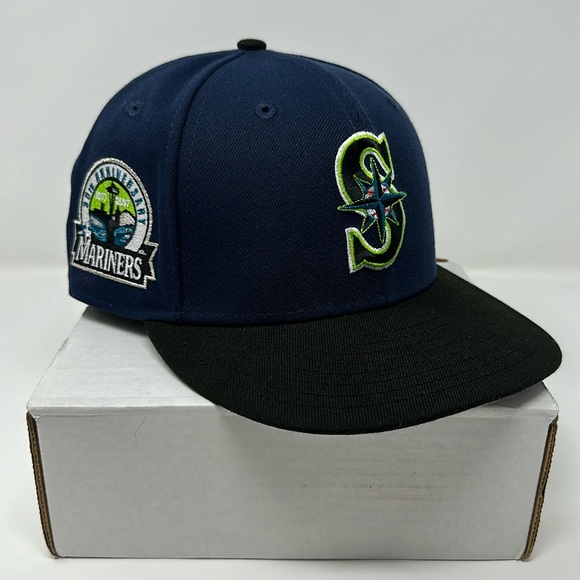 Hat Club Seattle Mariners x Seattle Seahawks Crossover Fitted Hat Size 7 3/8 - Picture 1 of 6